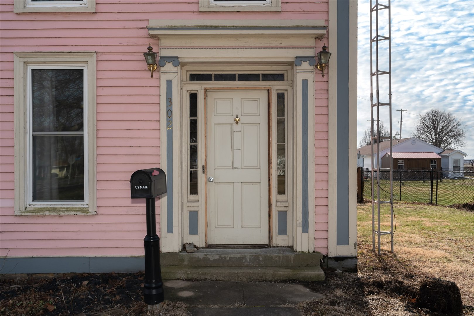 302 W South Street