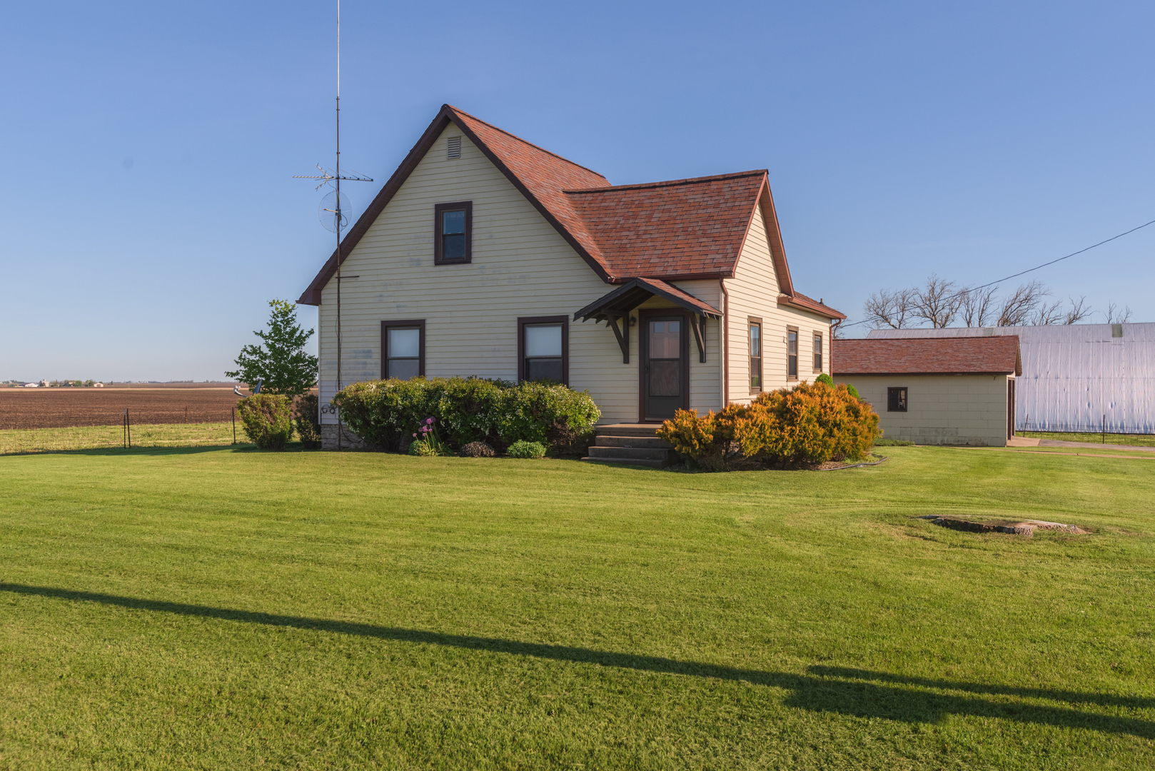 1849 E 900 North Road