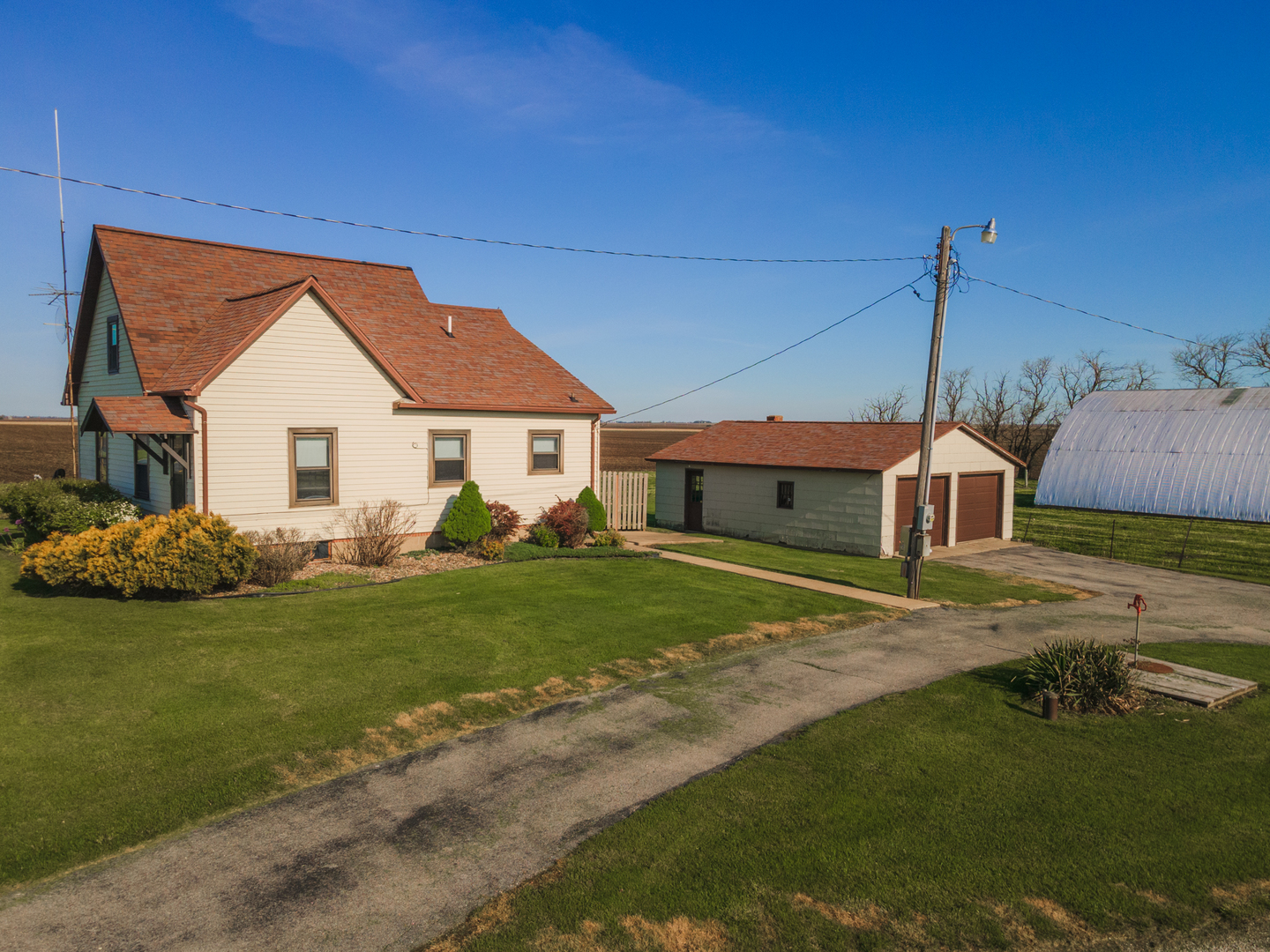 1849 E 900 North Road