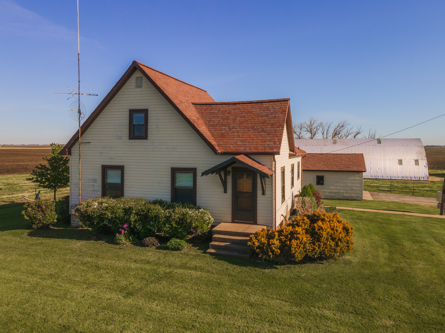 1849 E 900 North Road