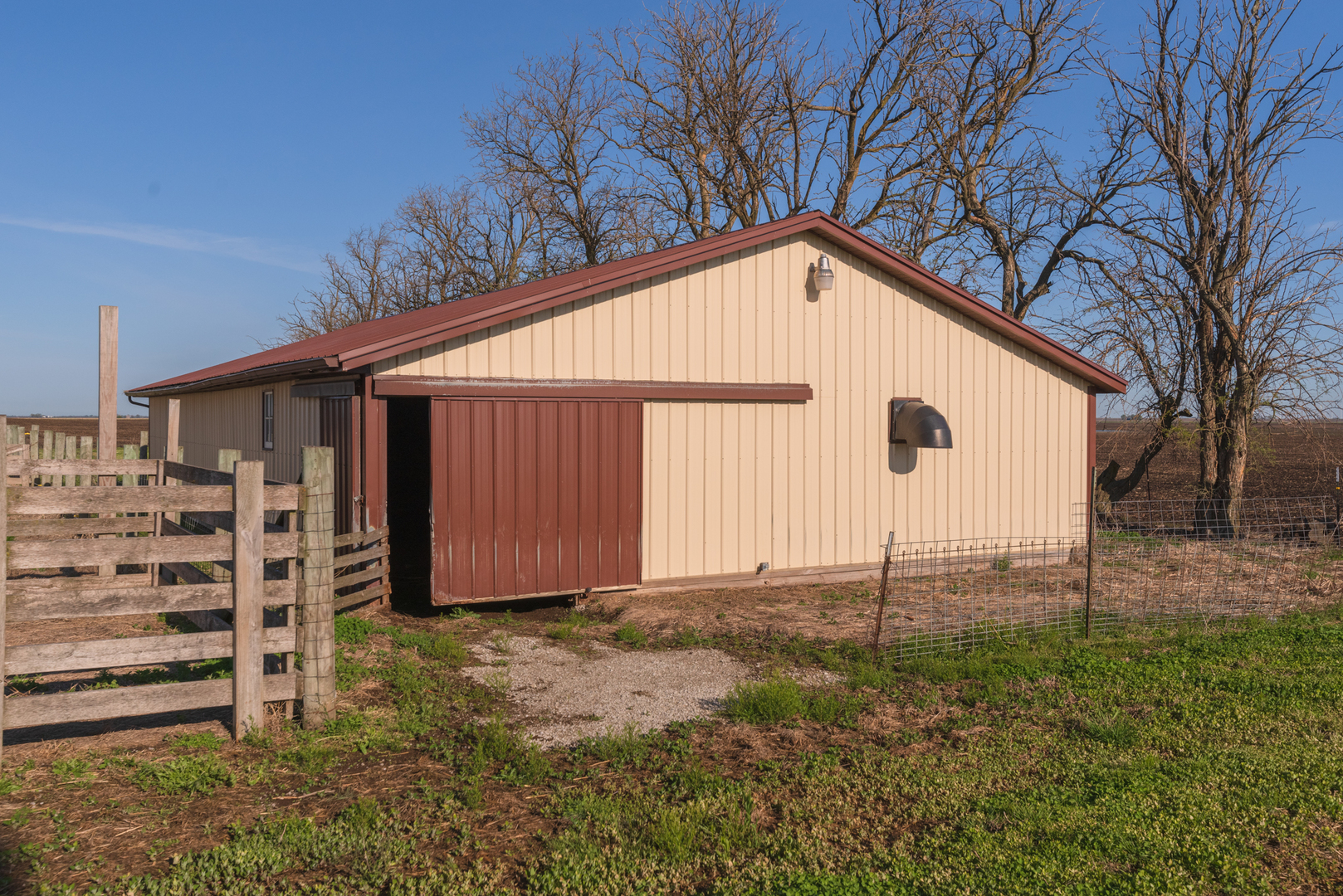 1849 E 900 North Road