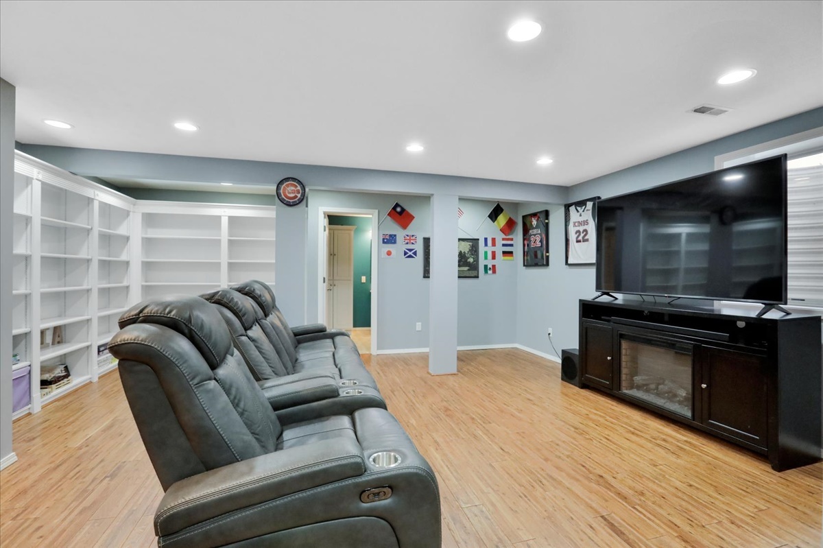1100 Sterling Glen Cc Court