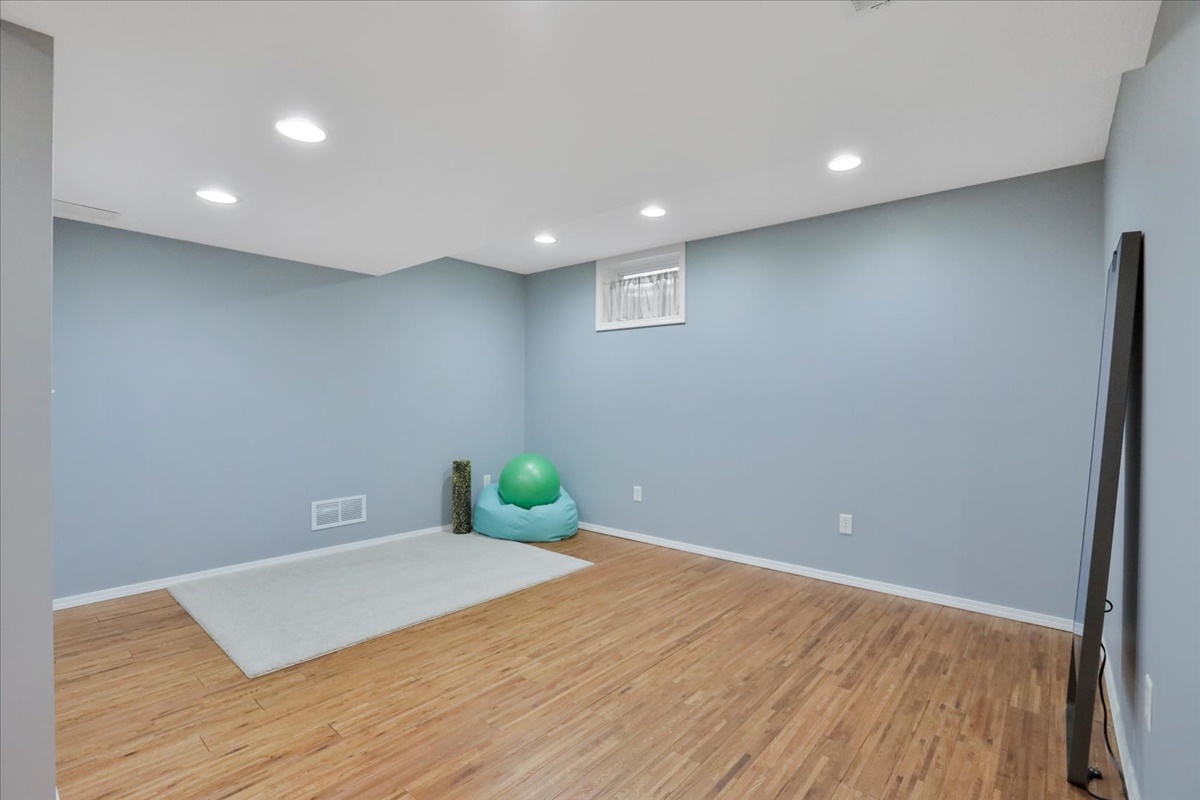 1100 Sterling Glen Cc Court
