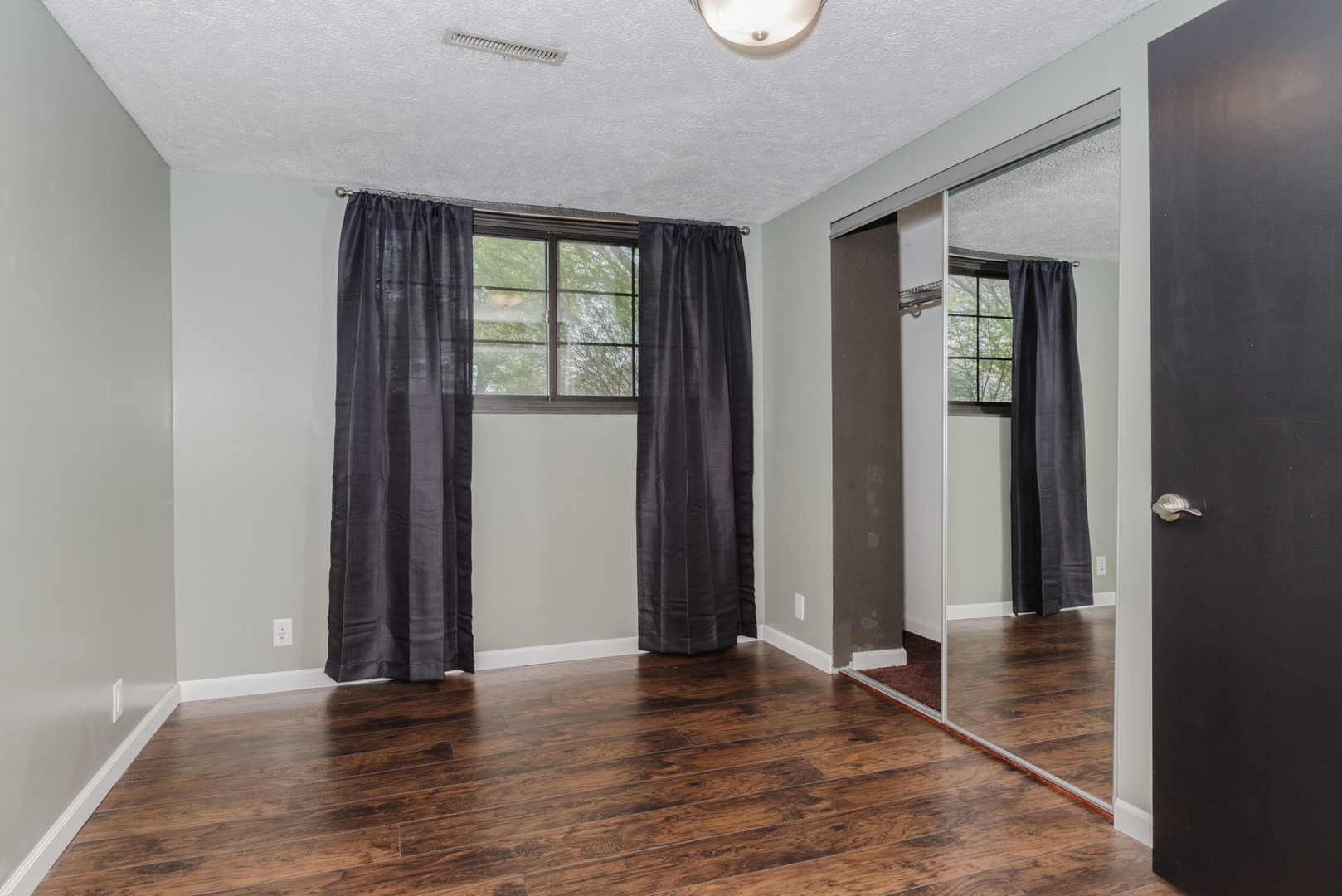 107 E North Street
