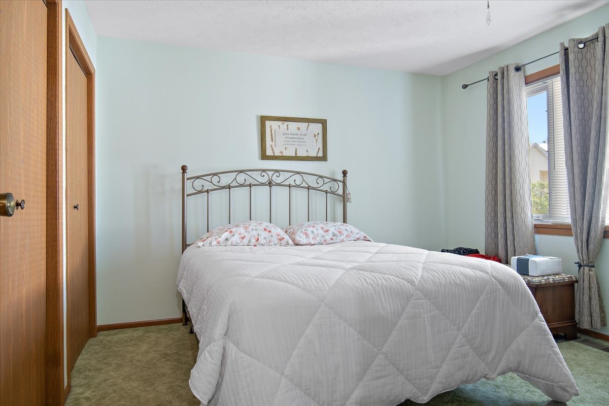 5 Ivey Court