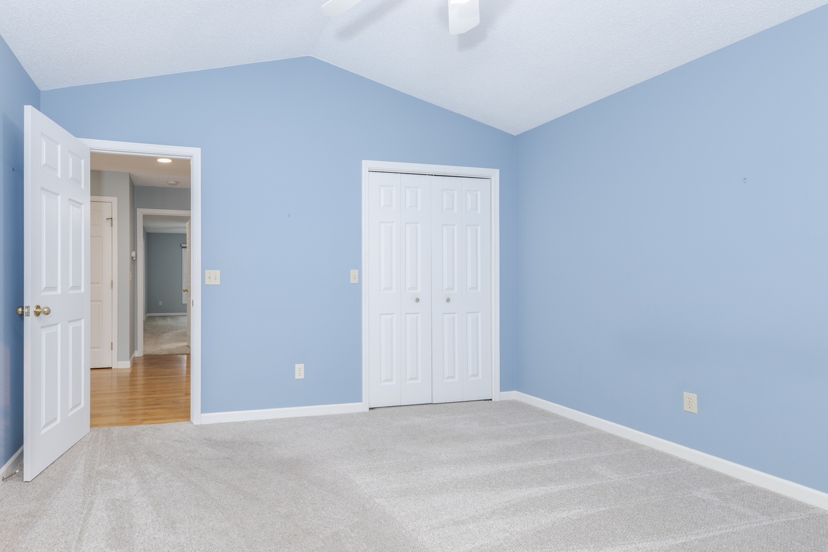 1911 Deer Cove Country Club Court Unit: 2
