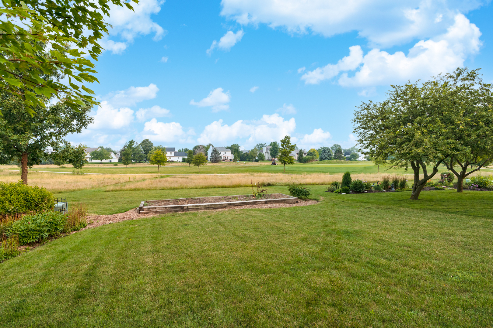 1911 Deer Cove Country Club Court Unit: 2
