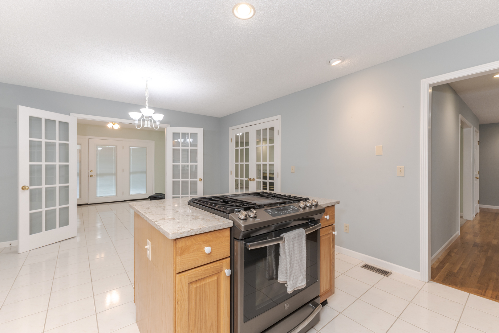 1911 Deer Cove Country Club Court Unit: 2