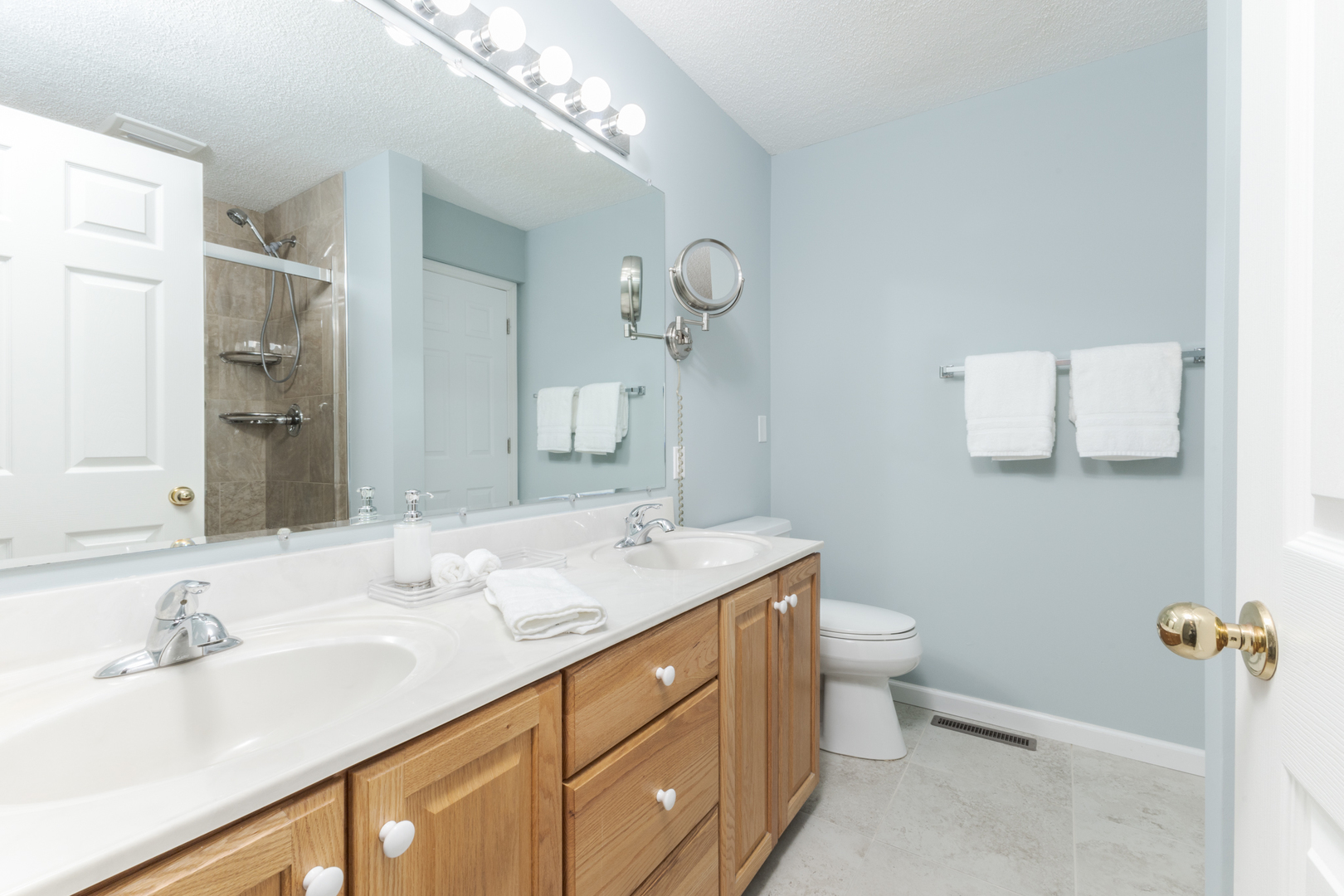 1911 Deer Cove Country Club Court Unit: 2