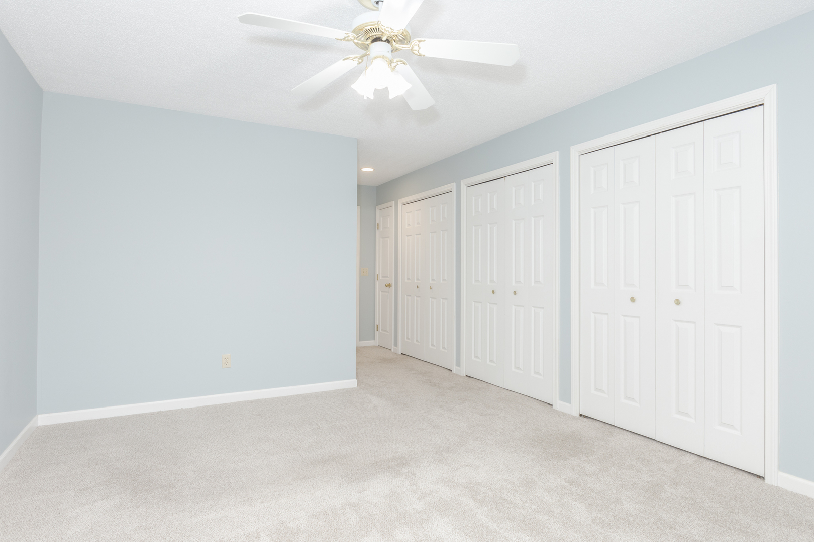 1911 Deer Cove Country Club Court Unit: 2