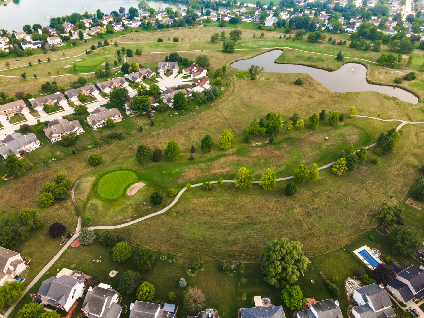 1911 Deer Cove Country Club Court Unit: 2