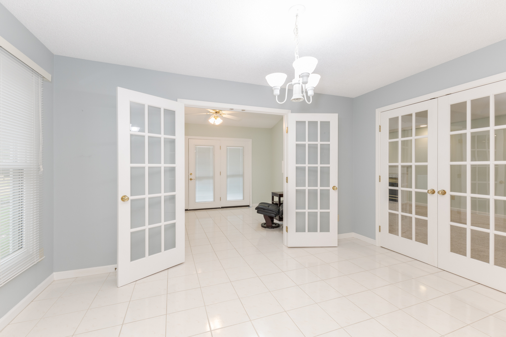 1911 Deer Cove Country Club Court Unit: 2