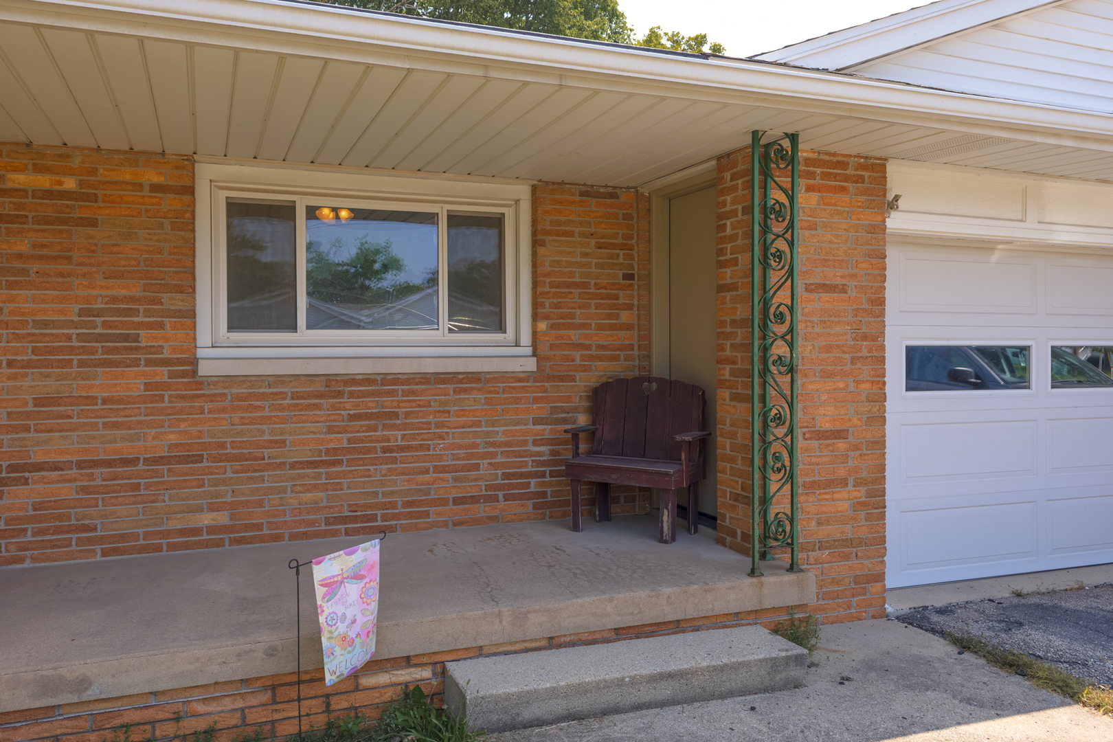 28 Livingston Street