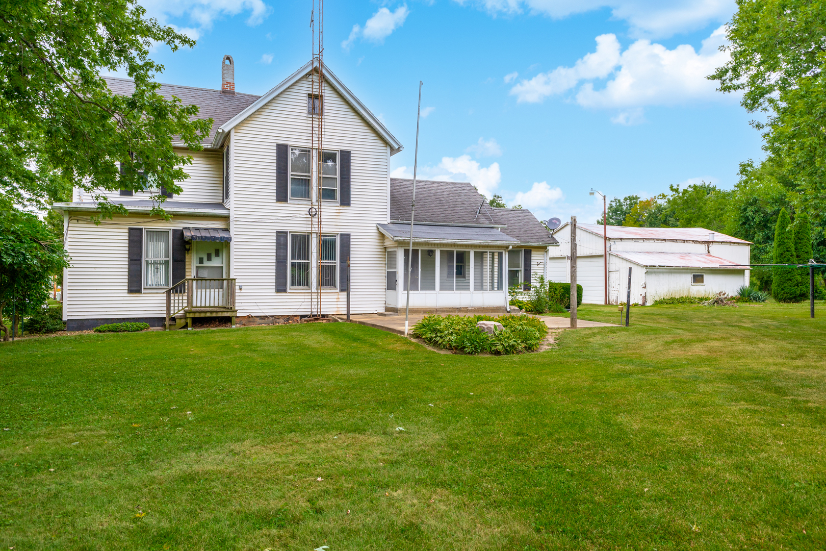 406 W Main Street