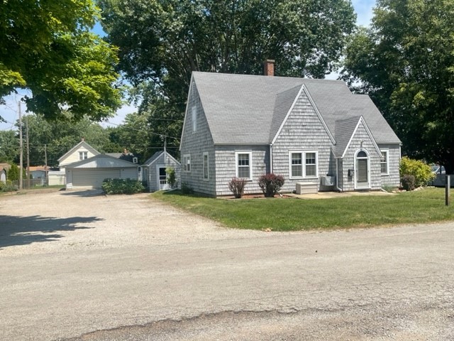 819 W South Street