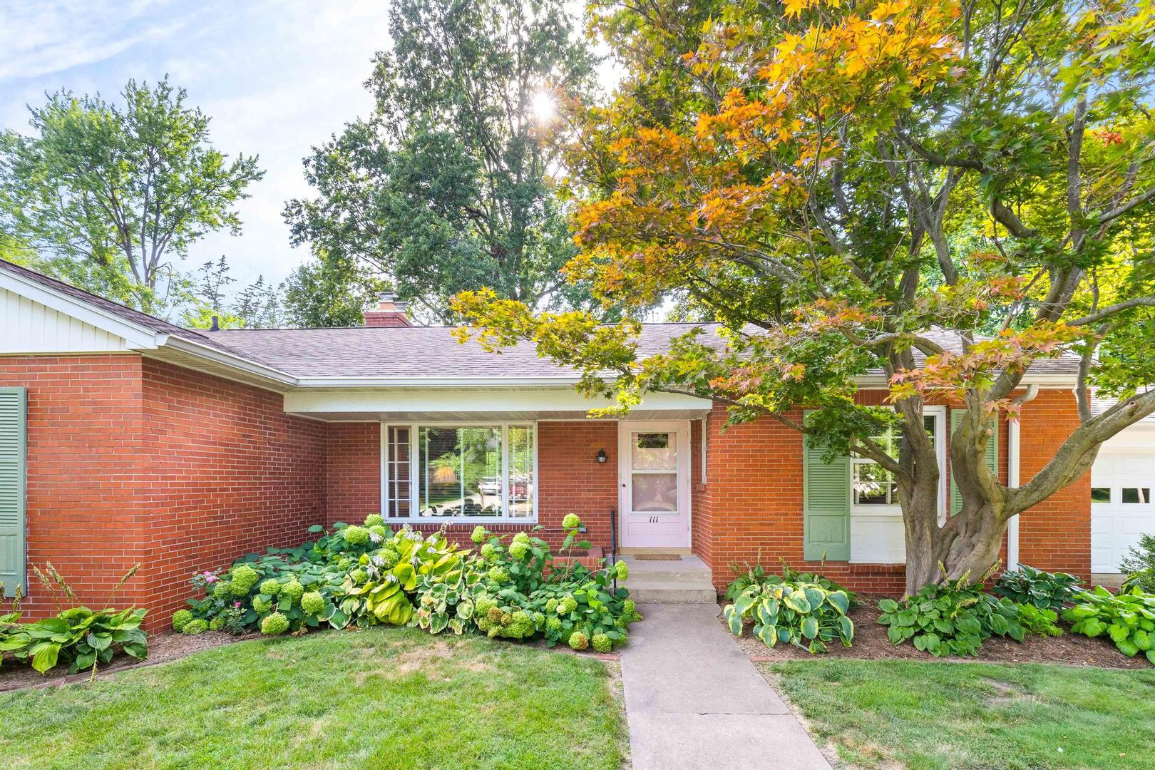 111 S Bellemont Road