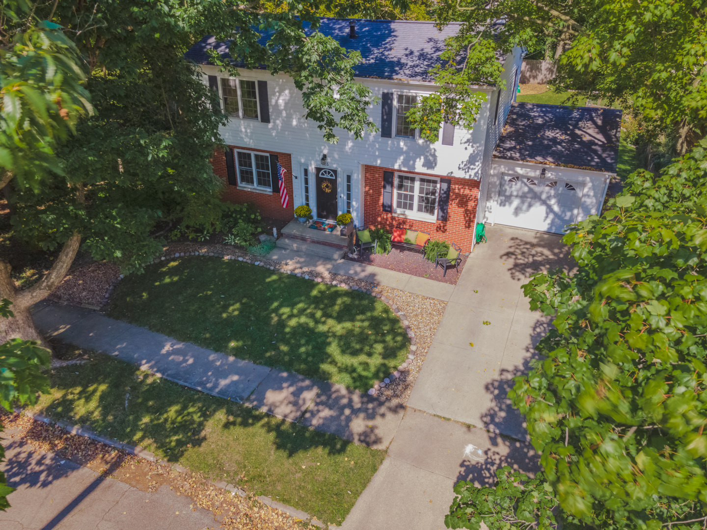 1116 E Olive Street