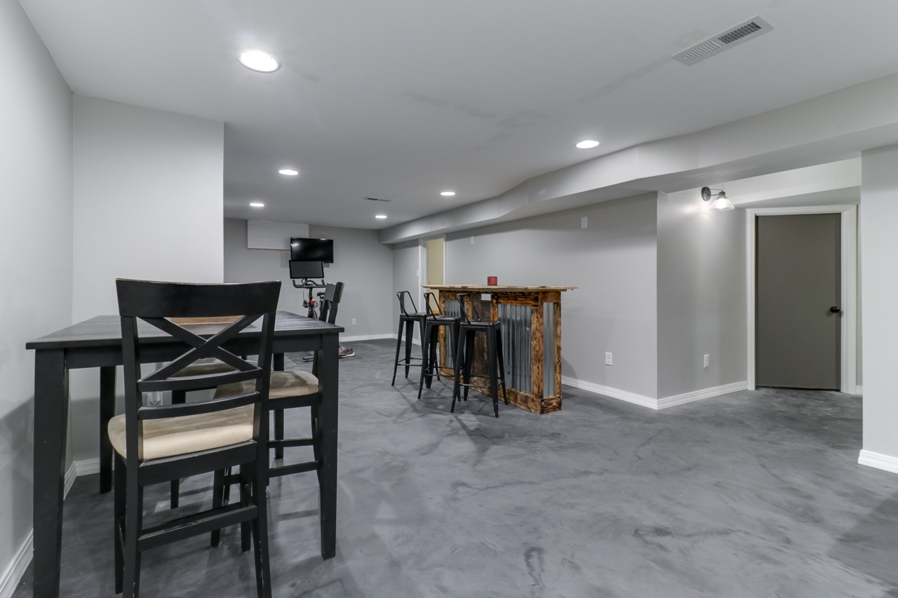 10 Woodruff Drive
