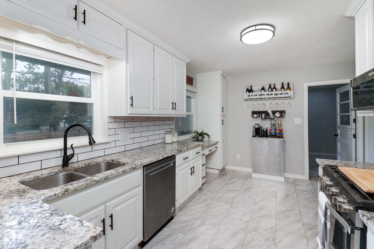 10 Woodruff Drive