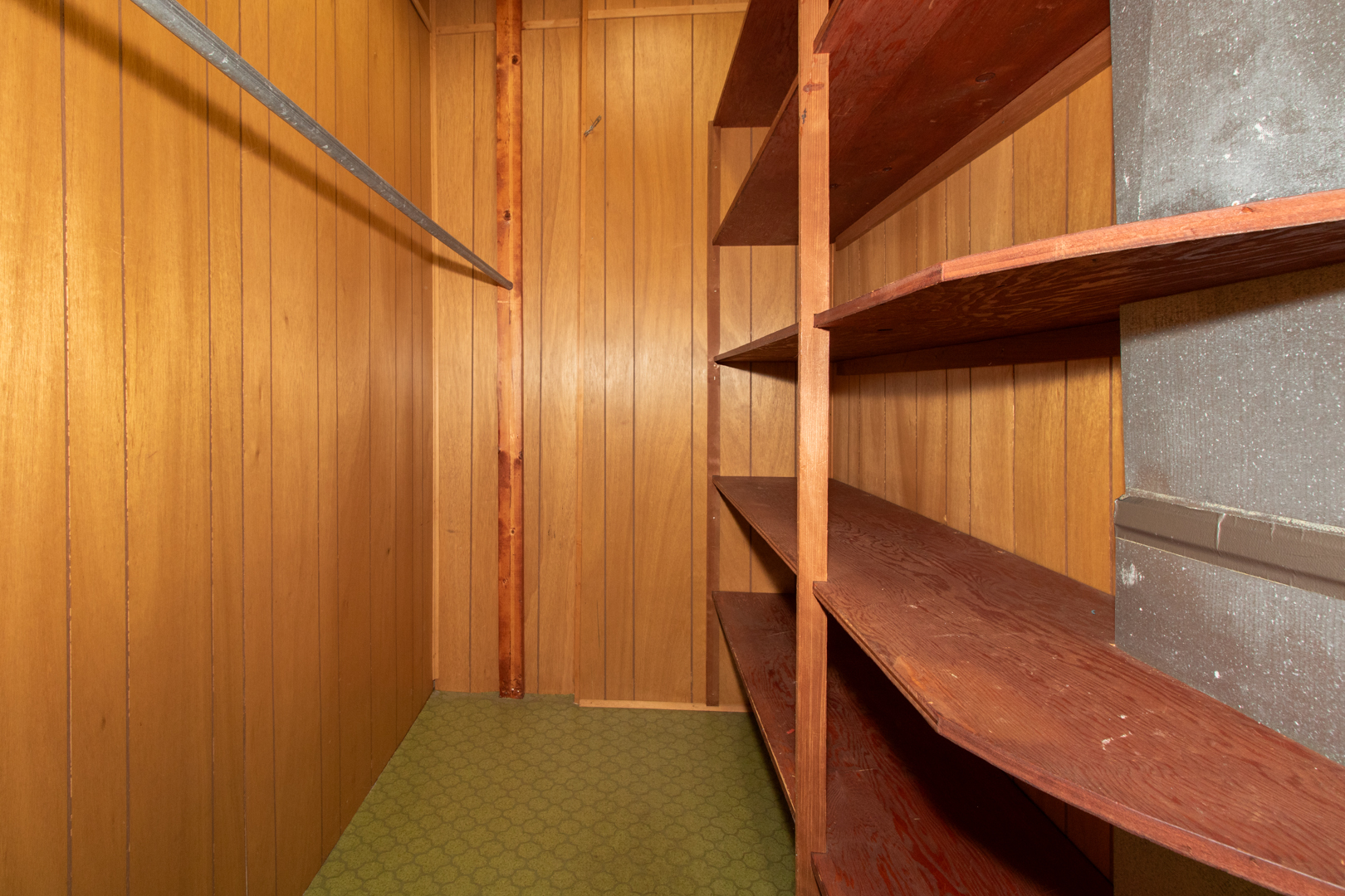 1513 W Locust Street