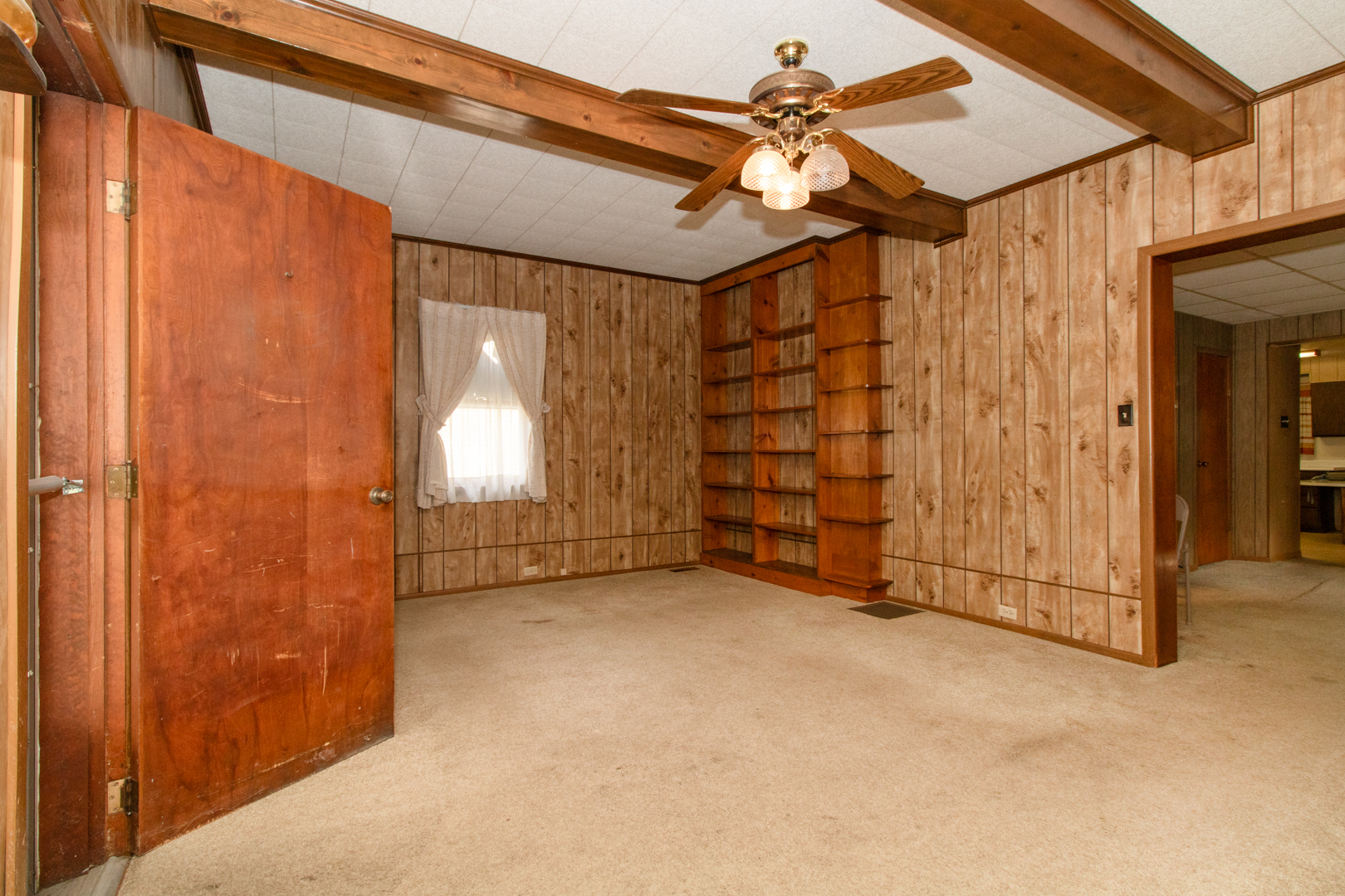 1513 W Locust Street