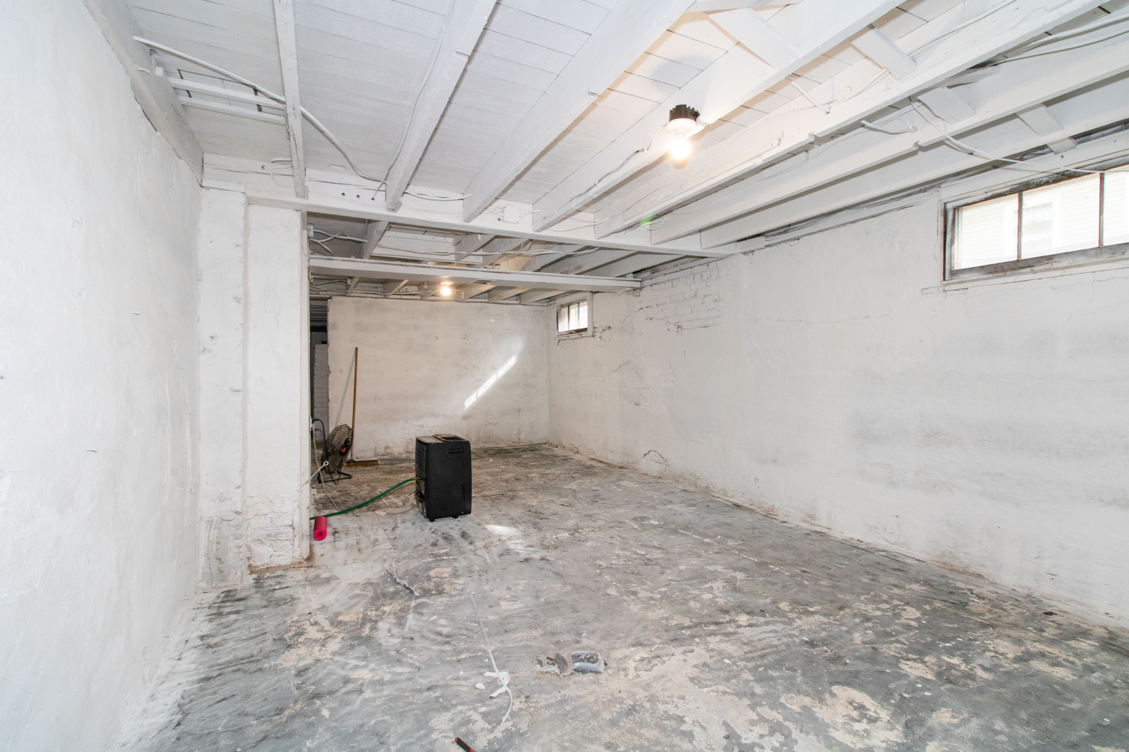 1513 W Locust Street