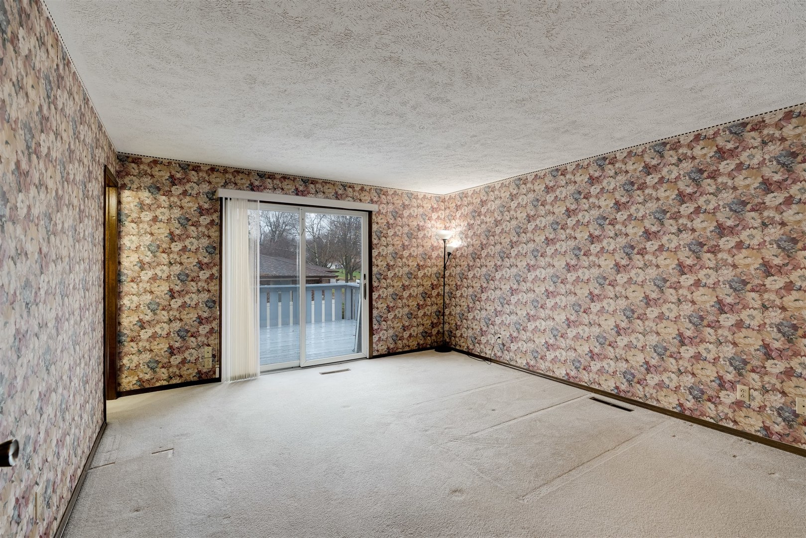 2801 Mockingbird Lane