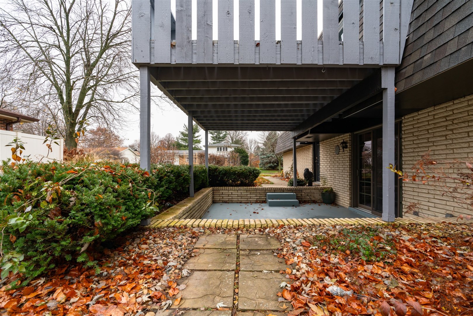 2801 Mockingbird Lane