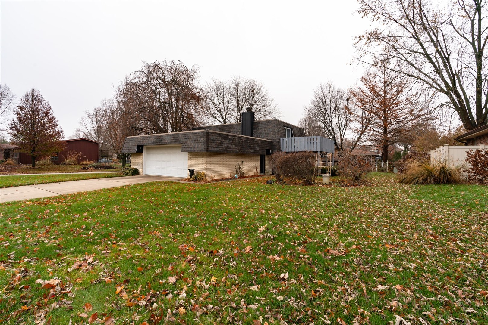 2801 Mockingbird Lane