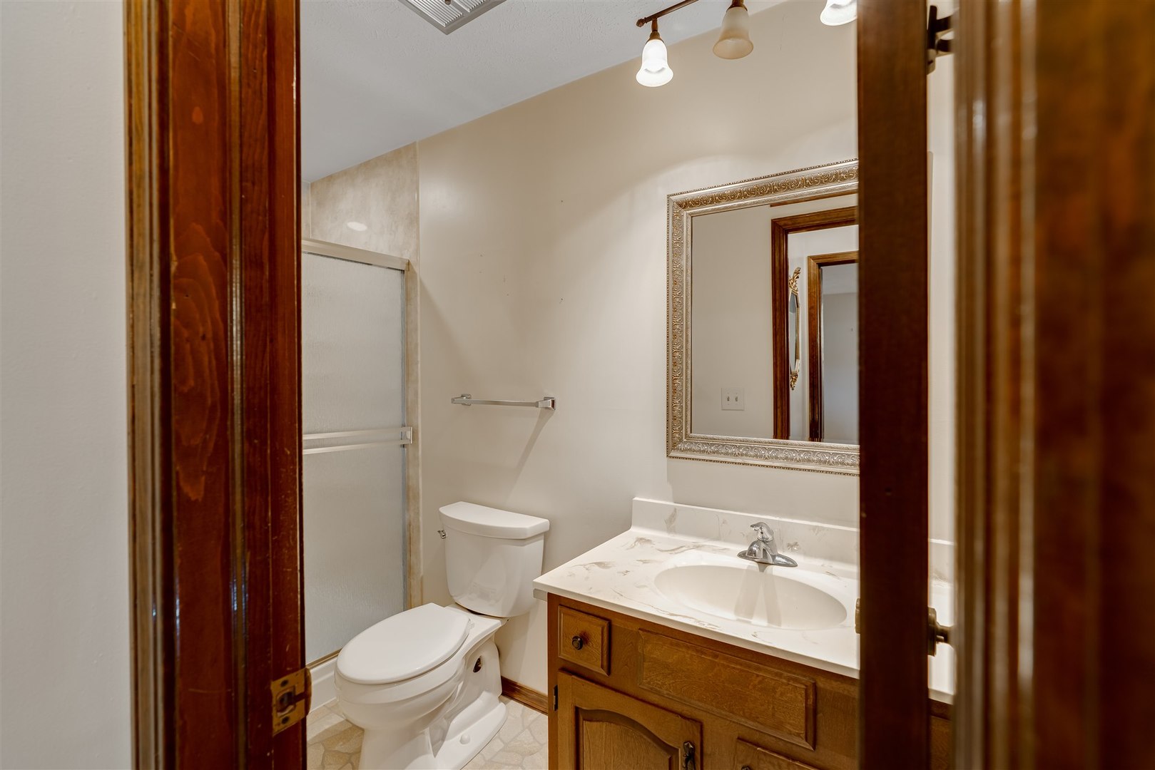 2801 Mockingbird Lane