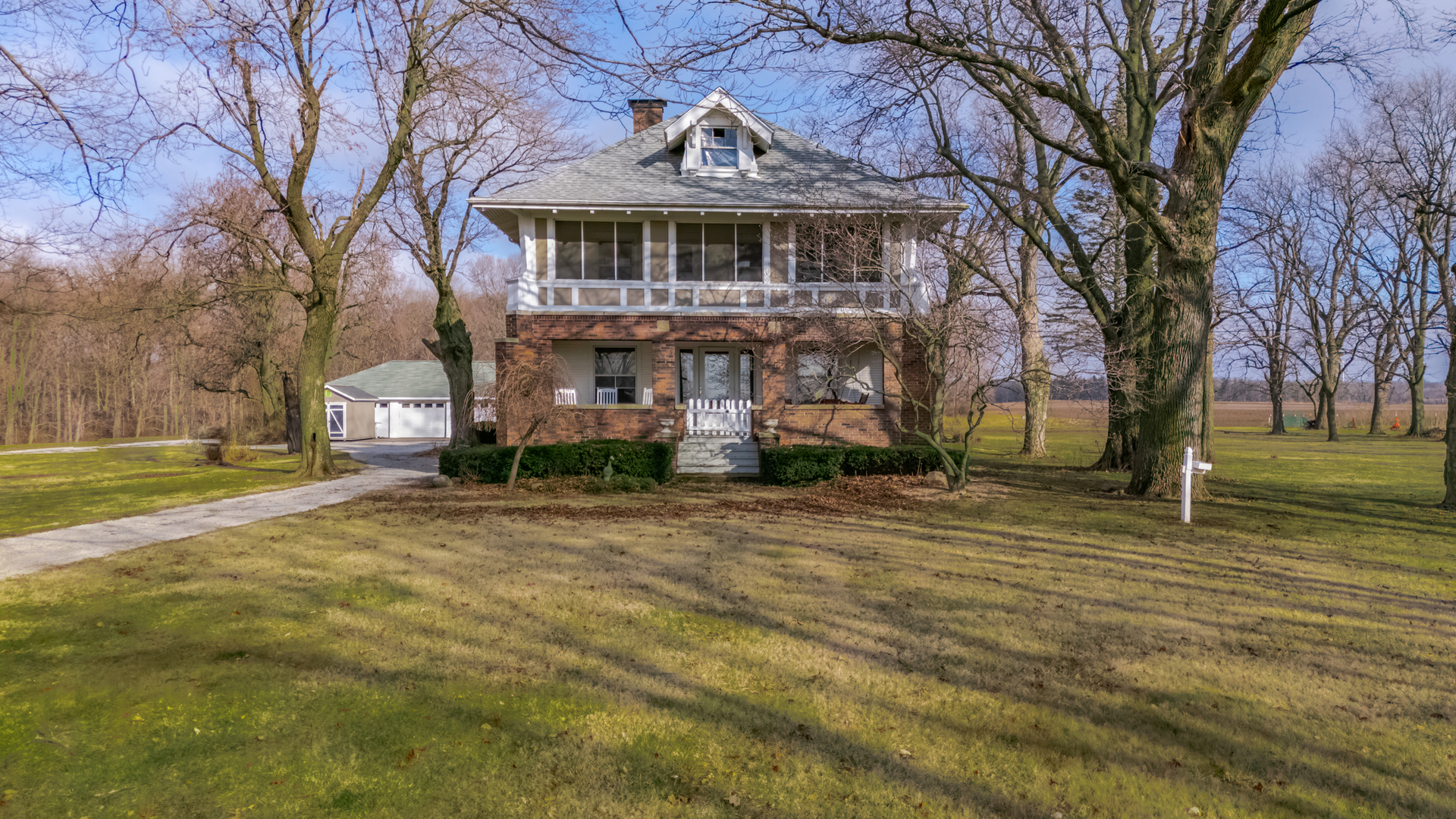 28674 E 700 North Road