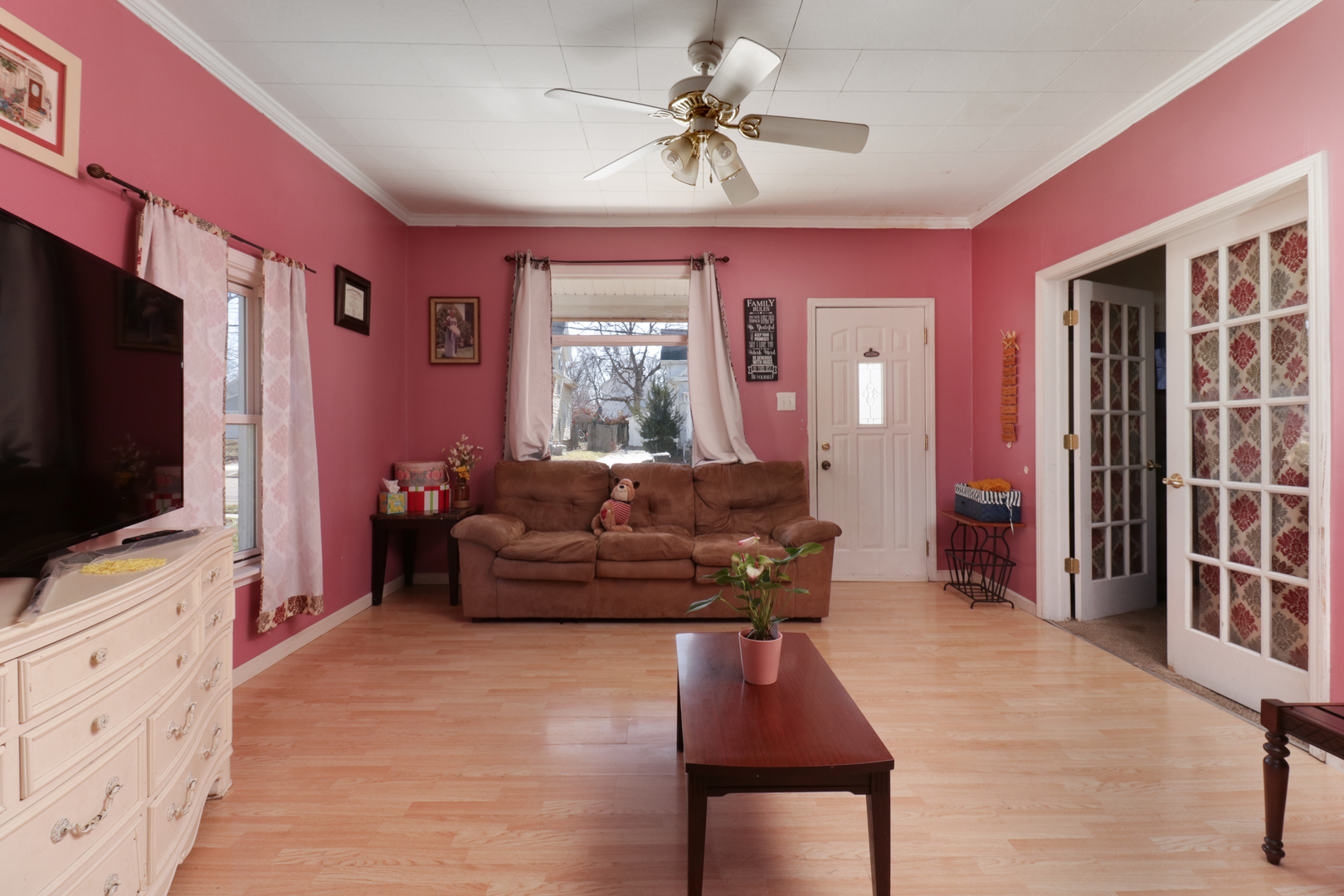 605 W Oakland Avenue