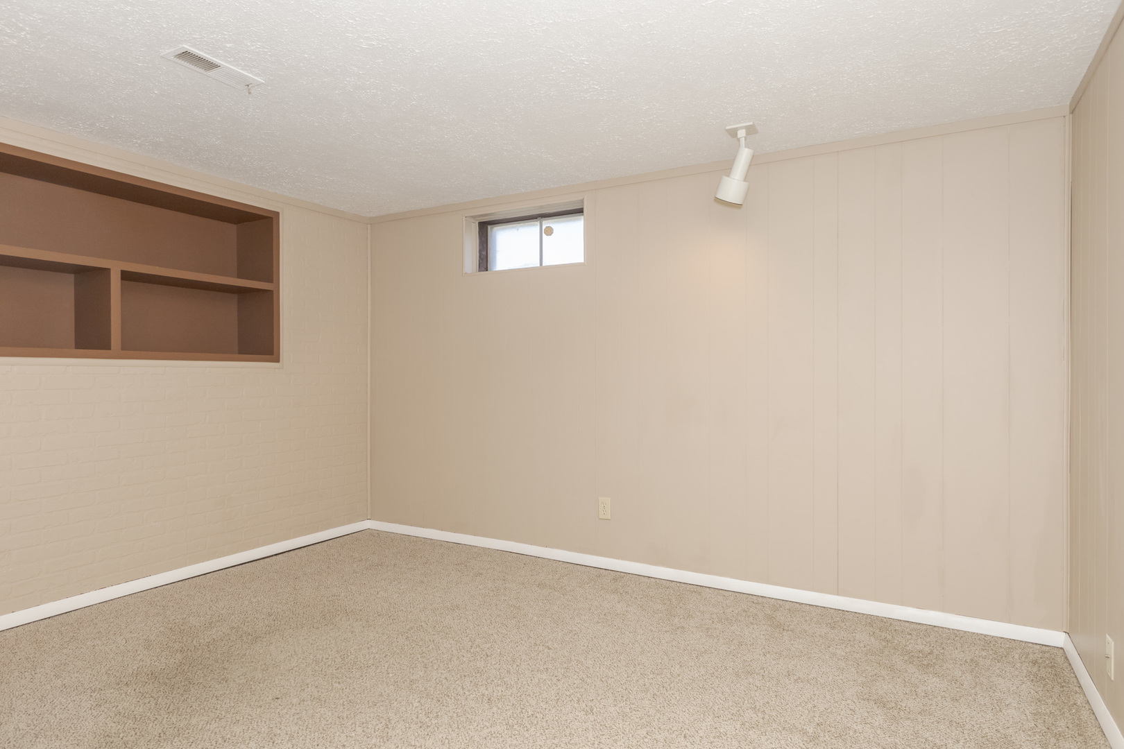 1812 Johnson Drive