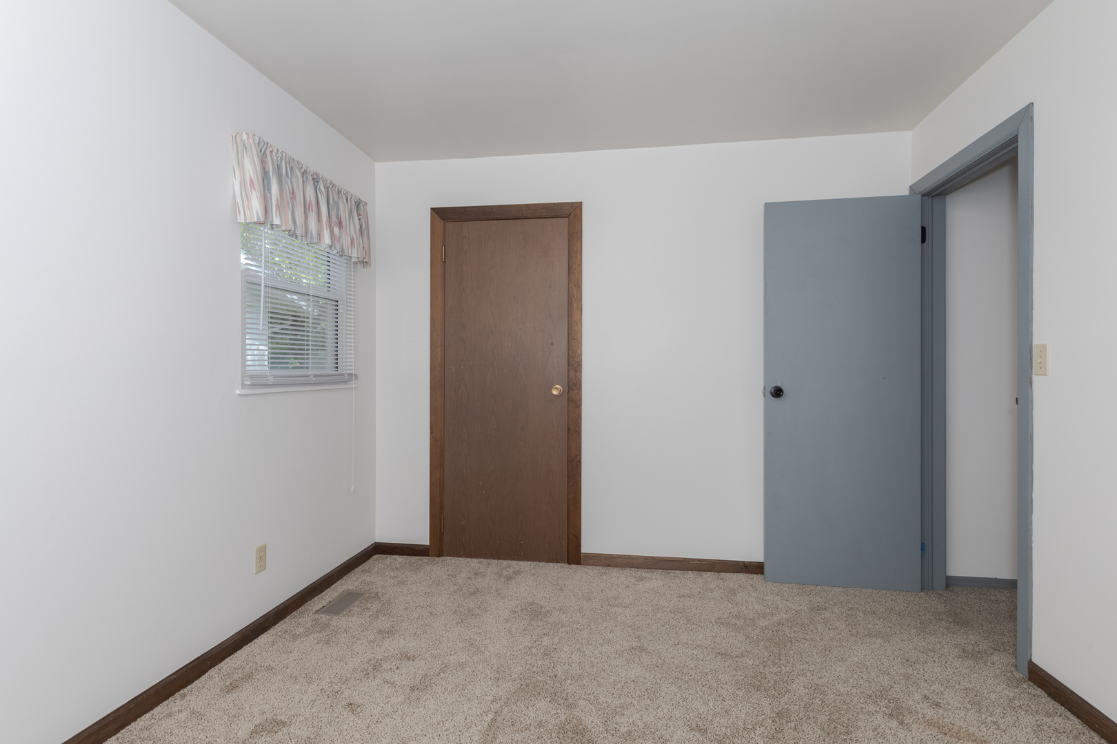 1323 Dillon Drive