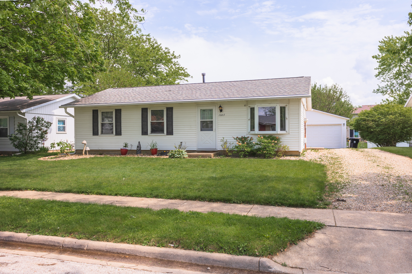 1323 Dillon Drive