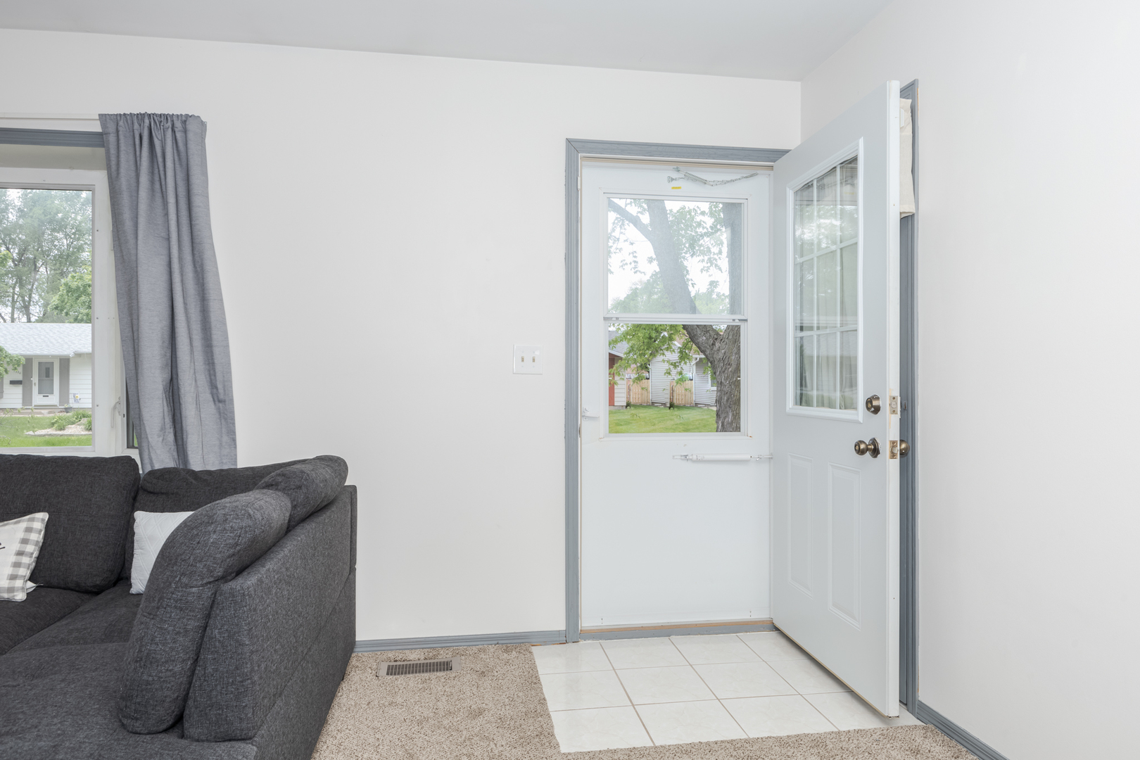 1323 Dillon Drive