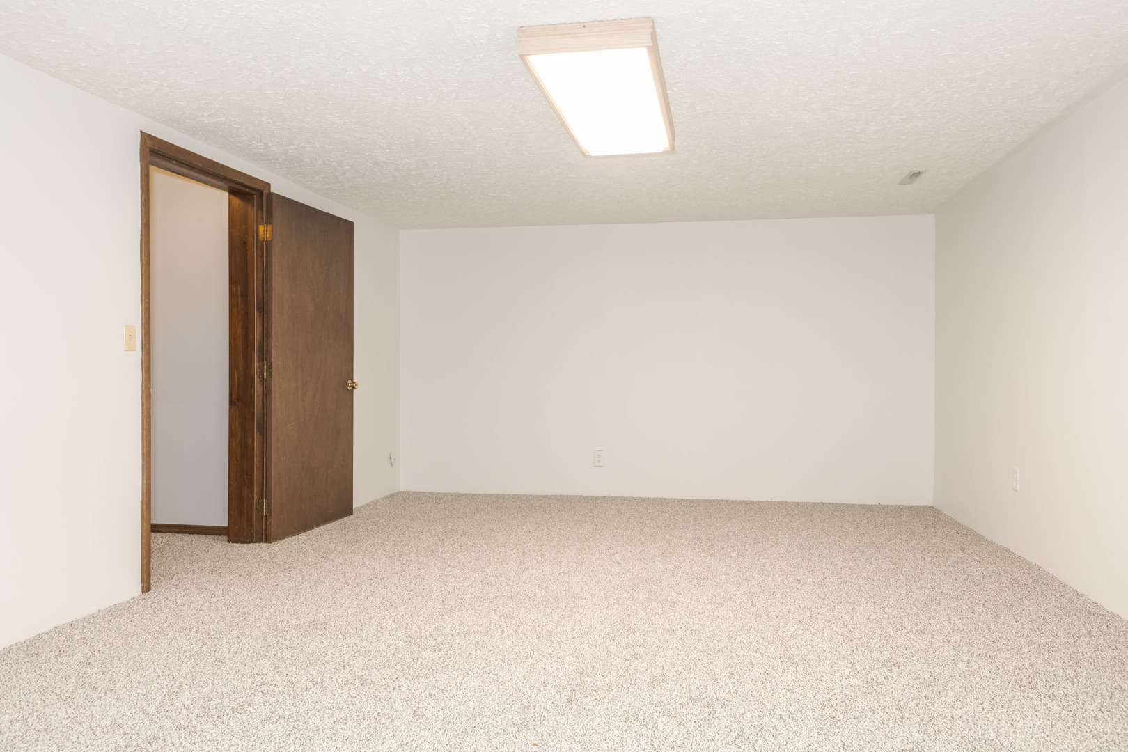 14174 Royal Oaks Drive