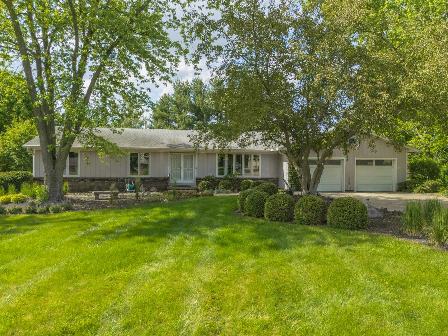 14174 Royal Oaks Drive