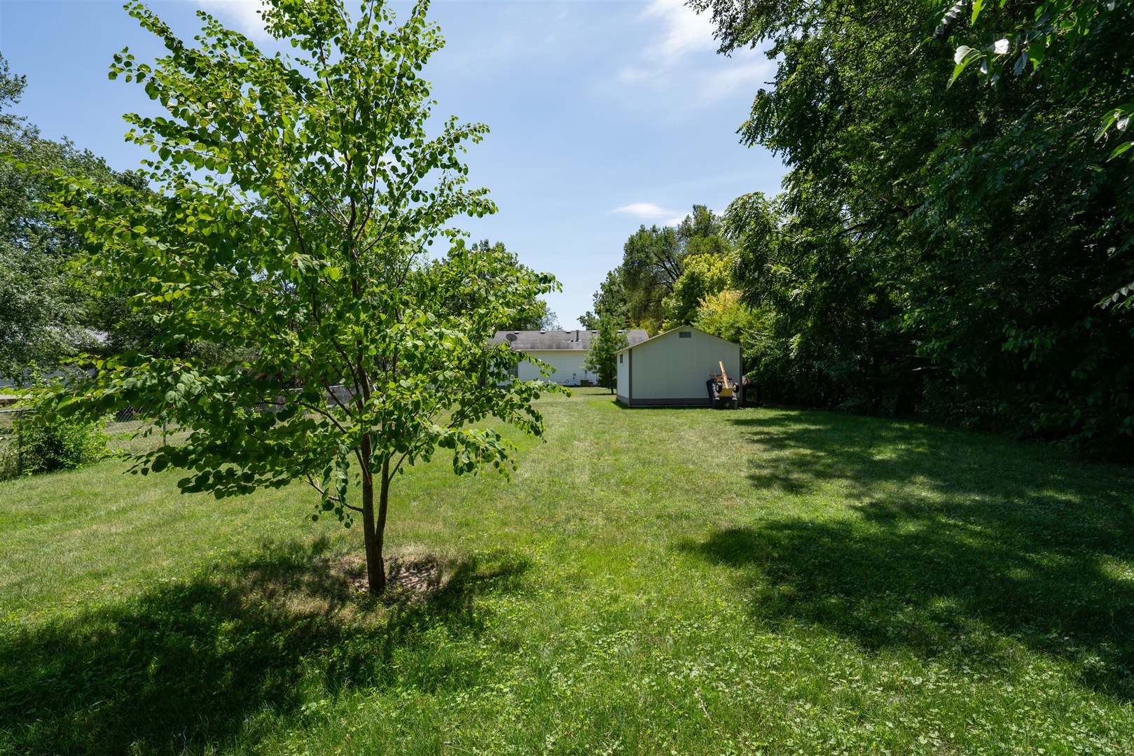 98 E Sycamore Street