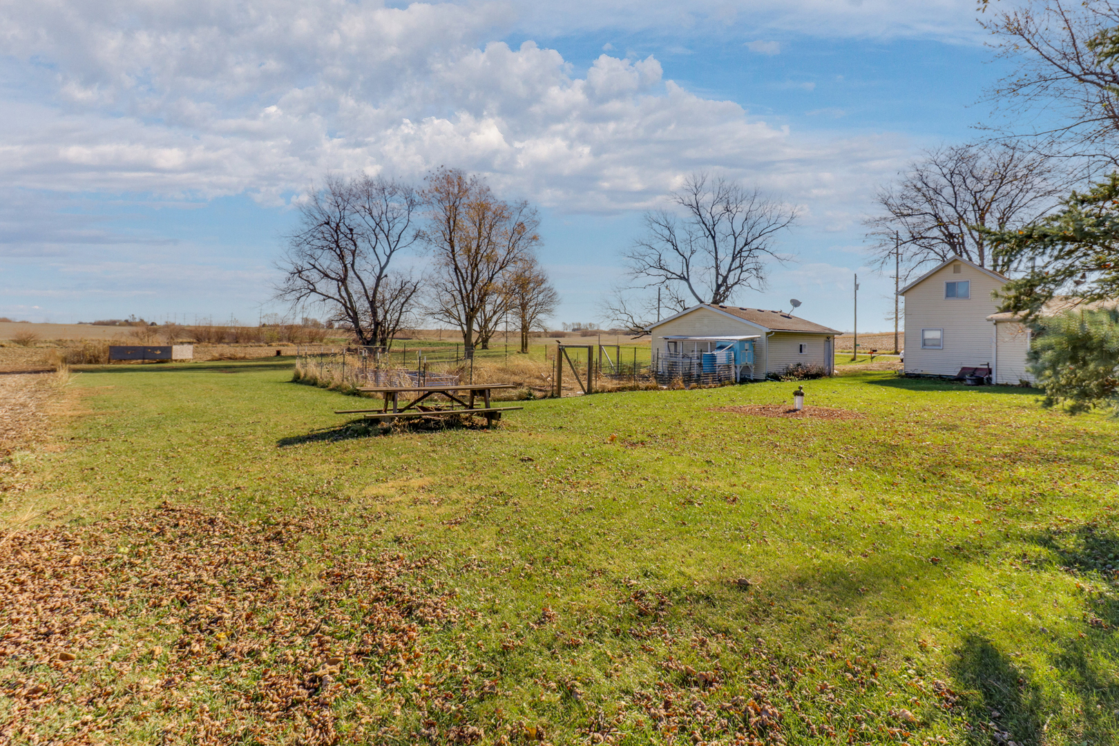 23454 E 1100 North Road