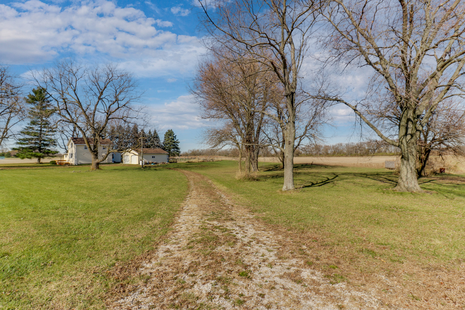 23454 E 1100 North Road