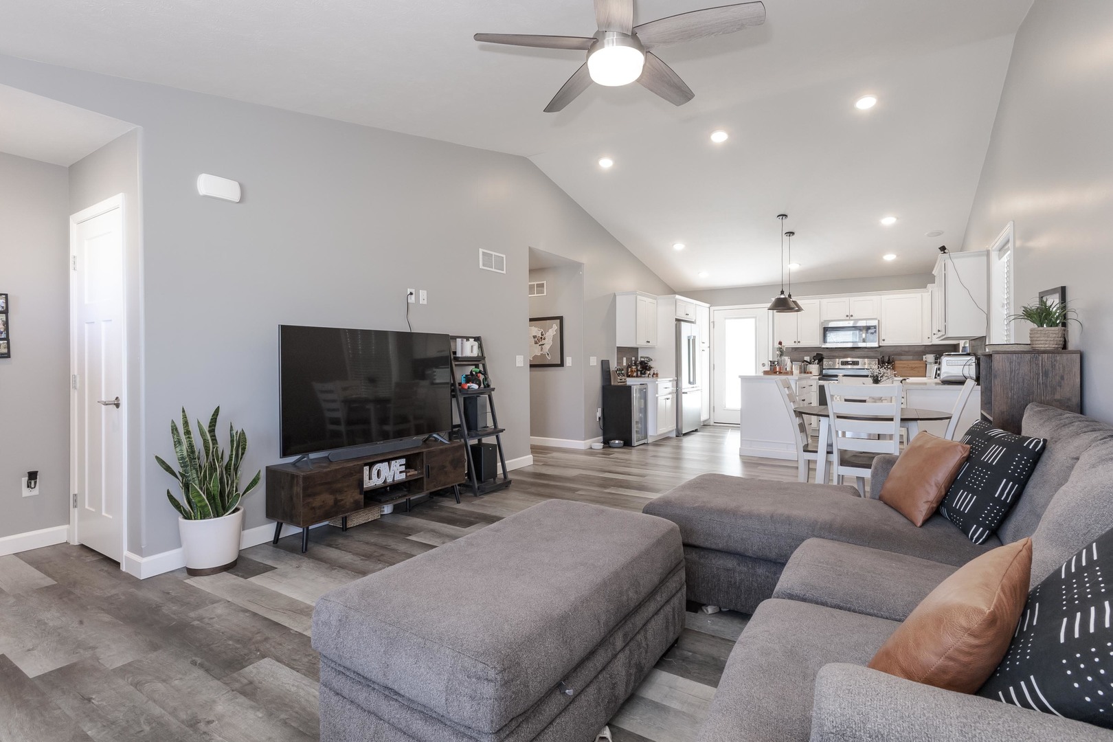 34 Winding Way