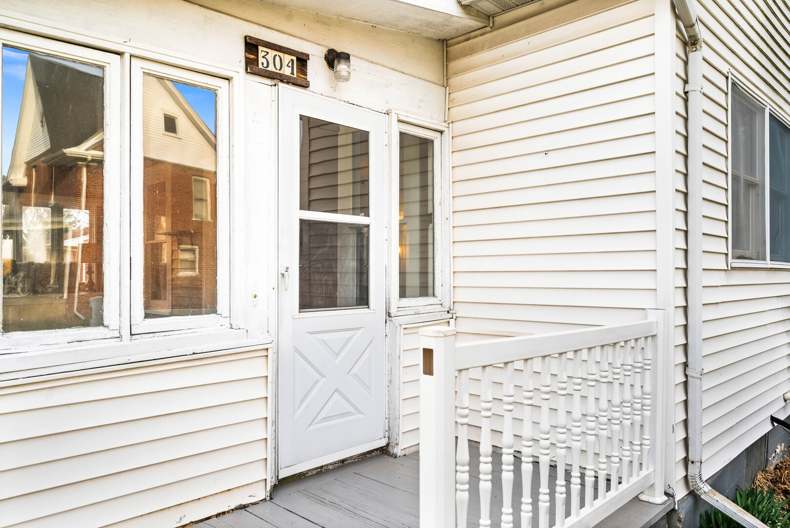 304 W Charles Street