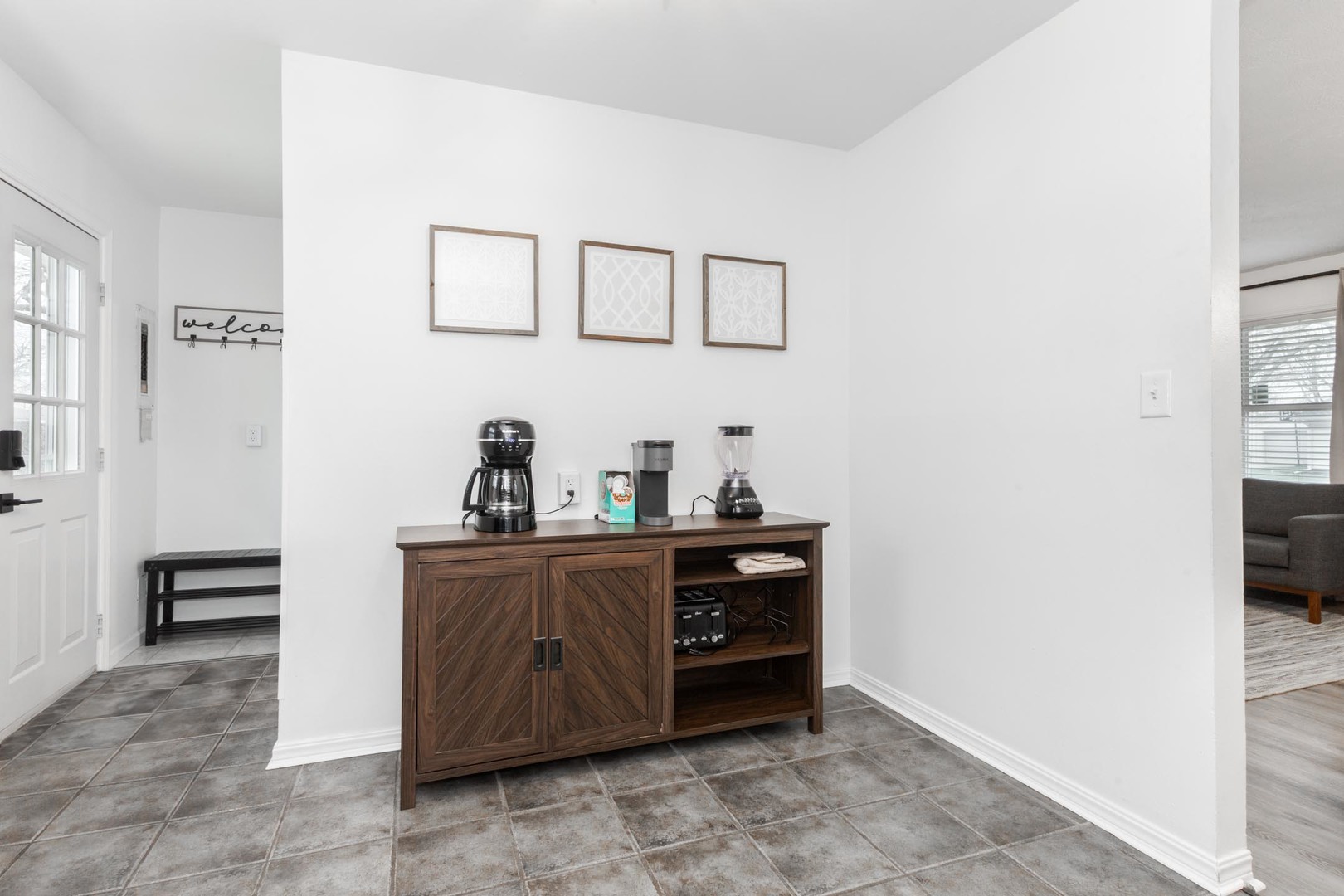 117 Meadowbrook Drive