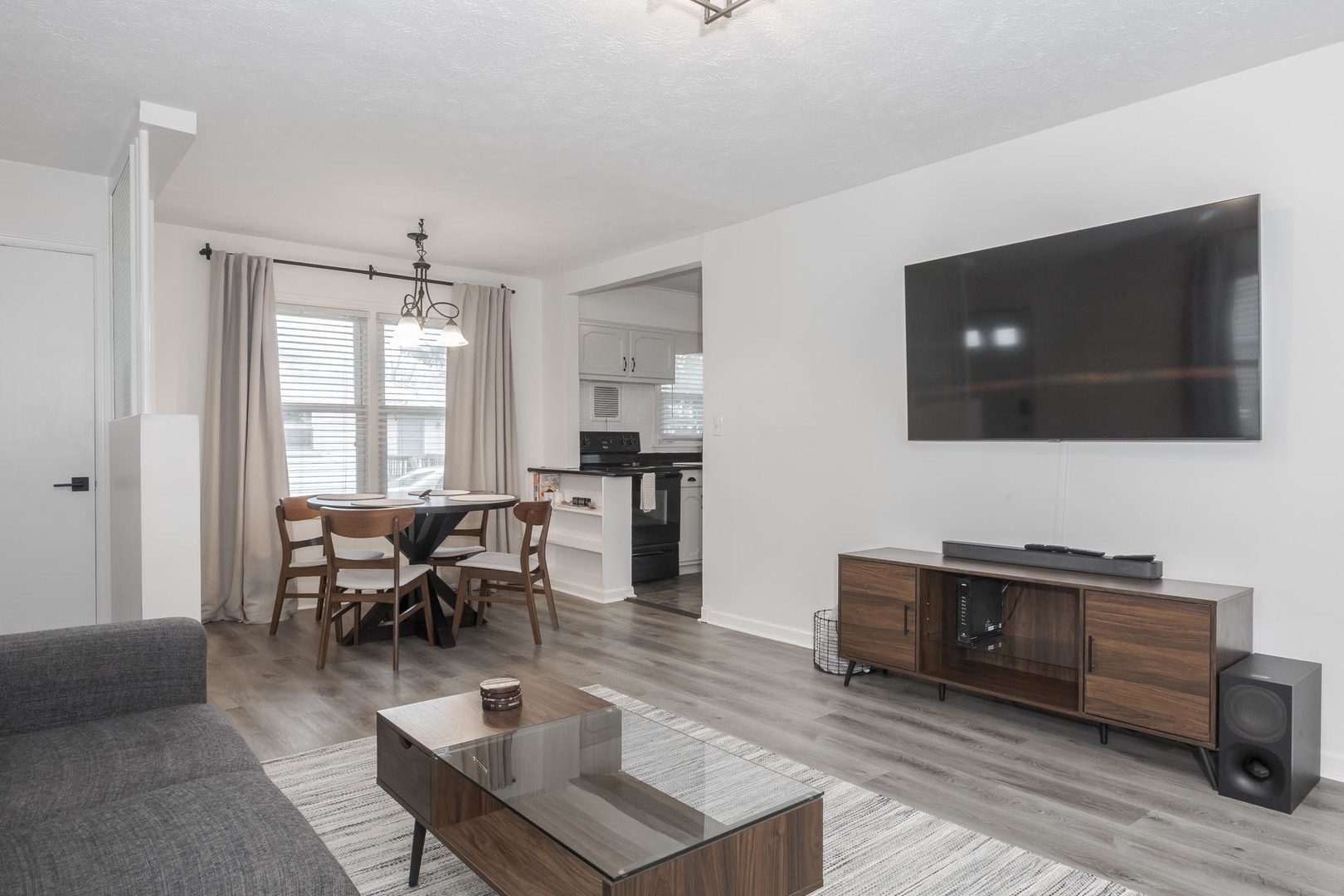 117 Meadowbrook Drive