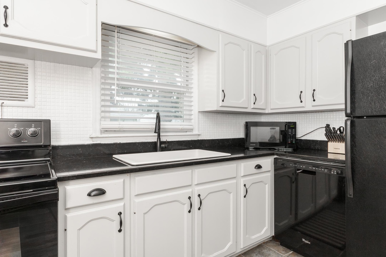 117 Meadowbrook Drive