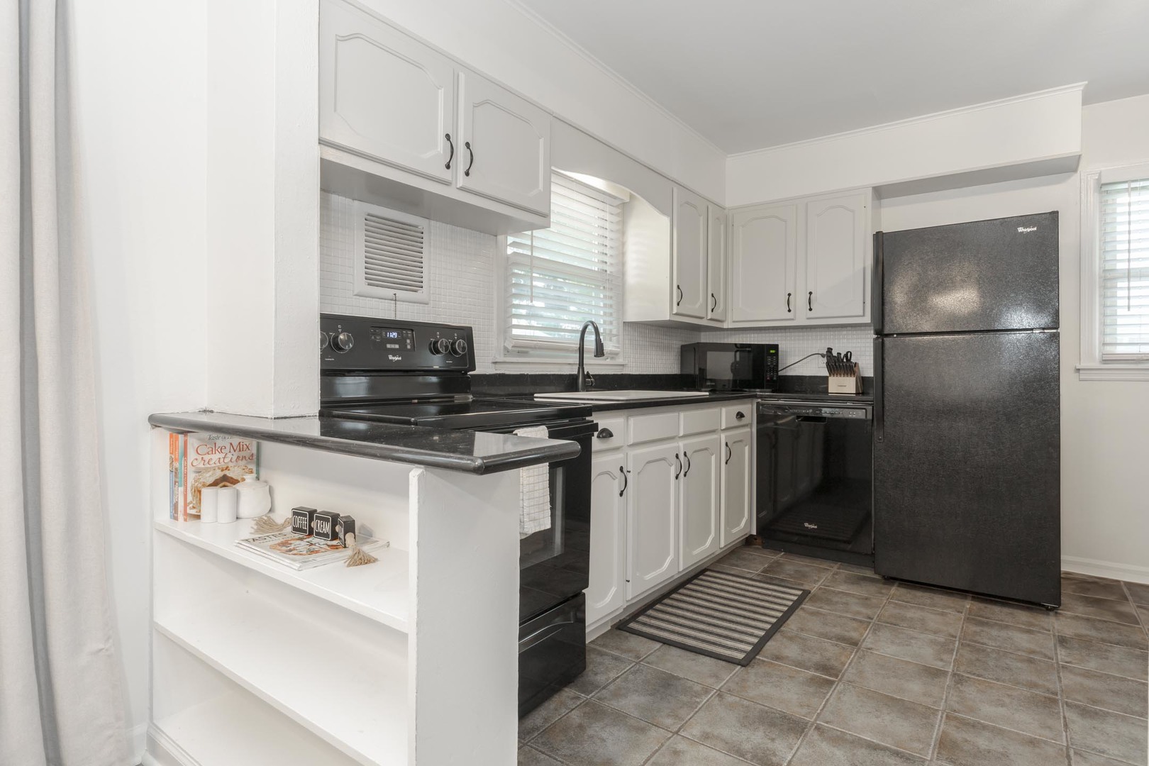 117 Meadowbrook Drive
