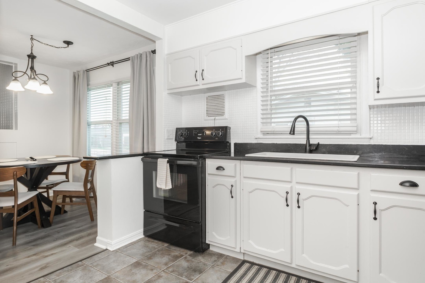117 Meadowbrook Drive
