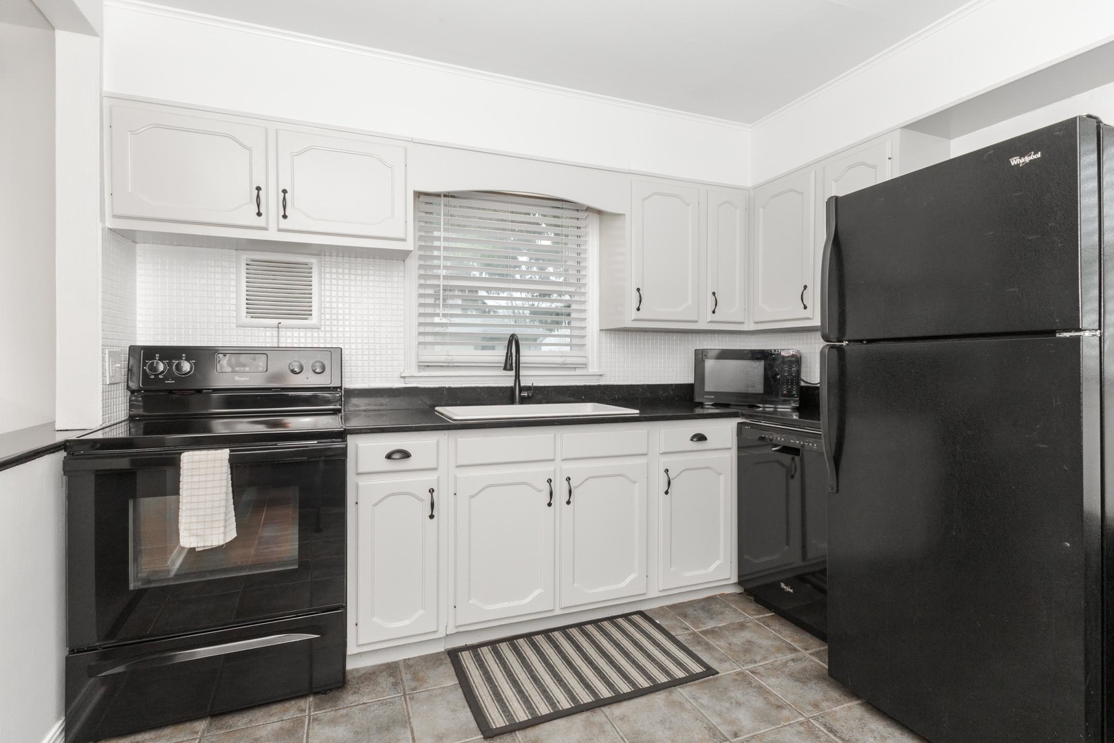 117 Meadowbrook Drive
