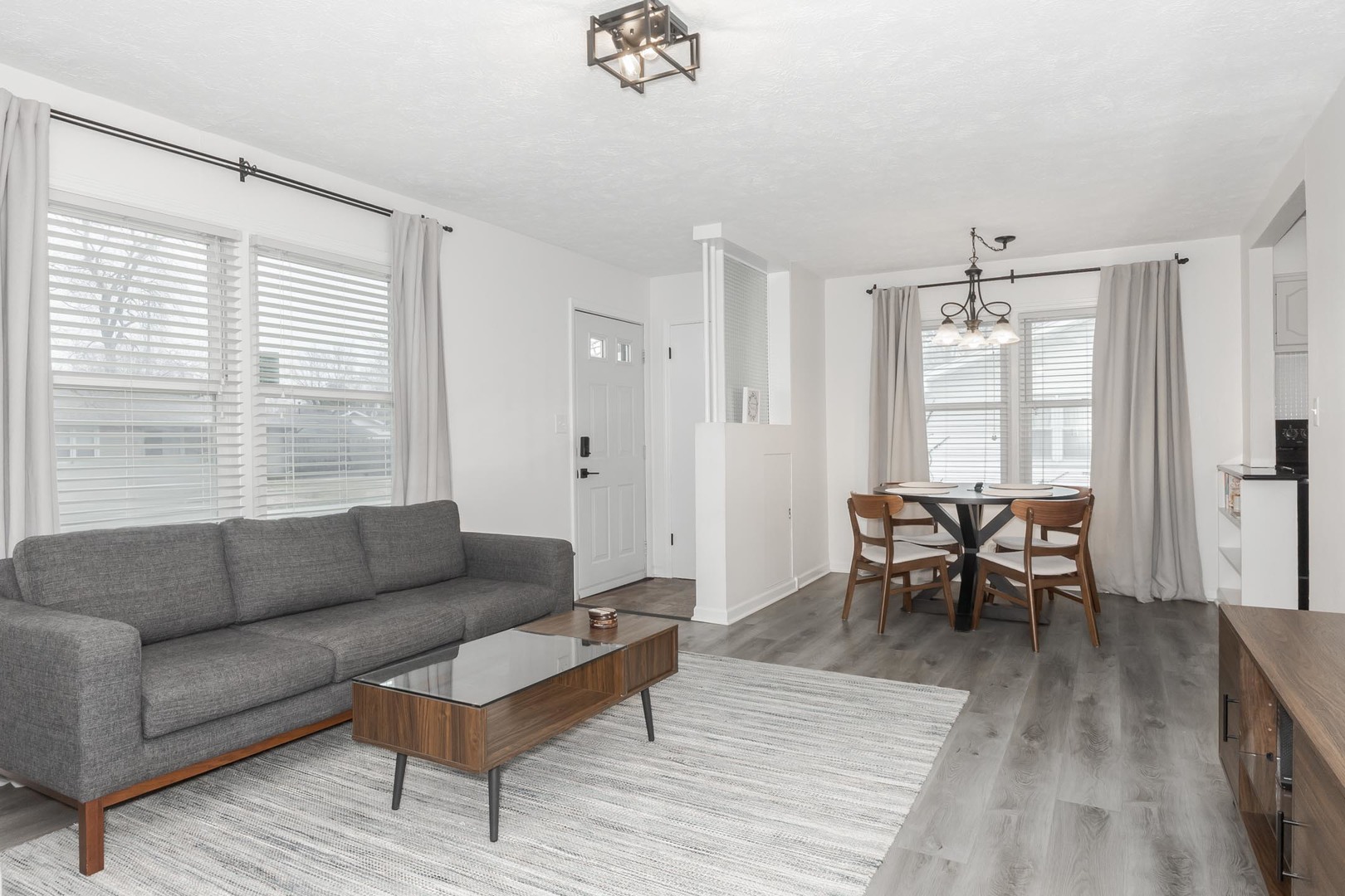 117 Meadowbrook Drive
